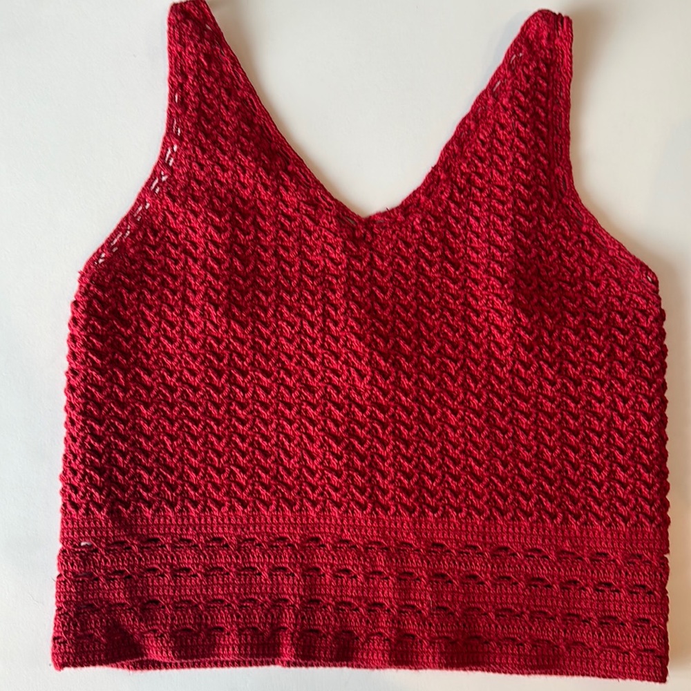Jones New York Vintage Crochet Baby doll Tank Top- Petite - Red